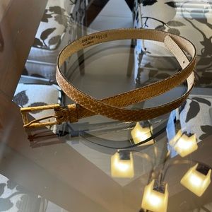 Vintage Anne Klein tan snakeskin belt